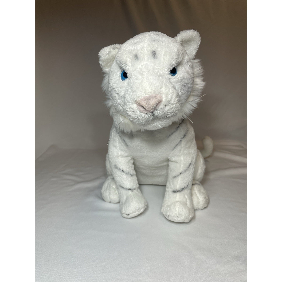 WHITE TIGER PLUSH 10” “Greatest Show On Earth” Ringling Bros.