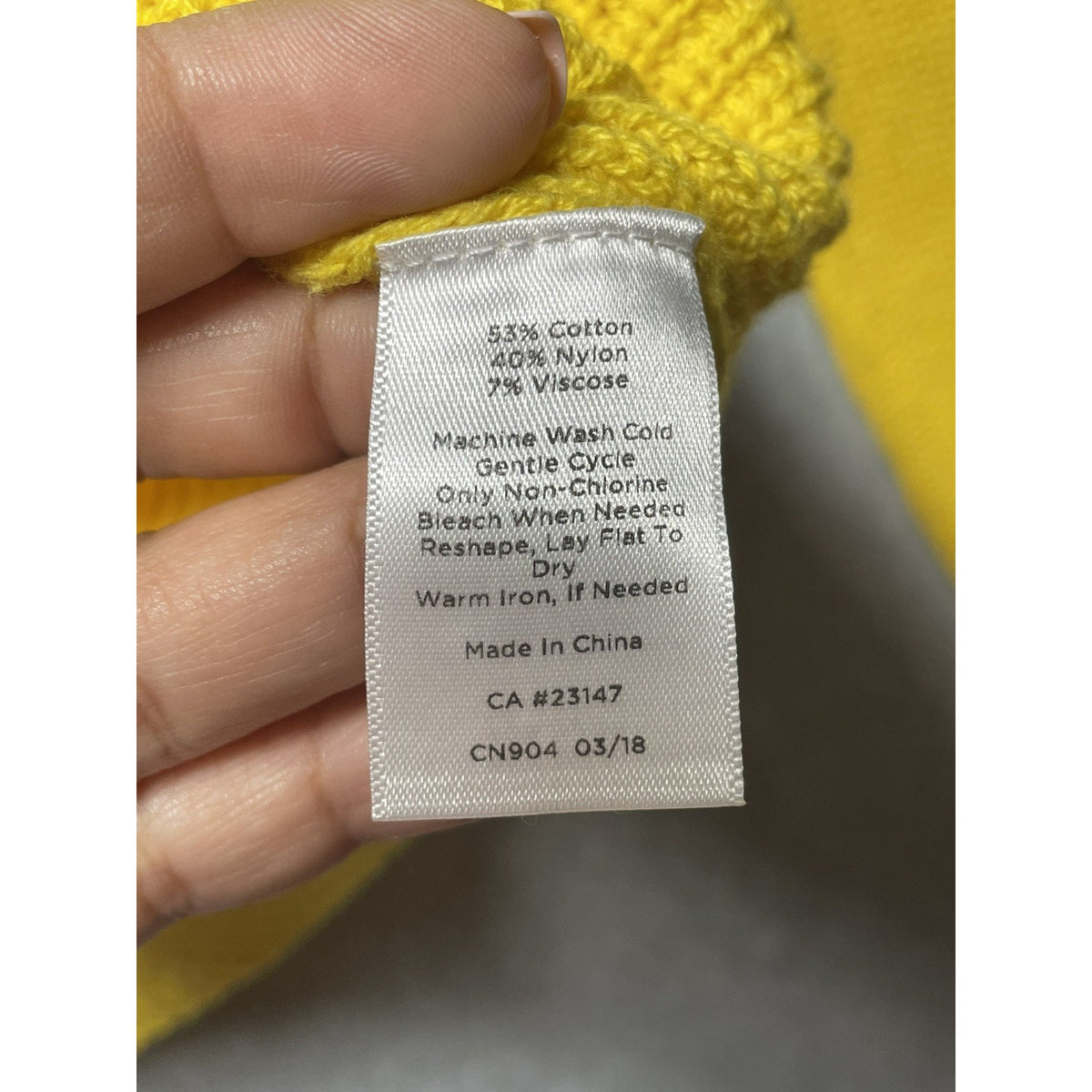 Talbots Women's Large Sweater Yellow Long Sleeve Pullover Cotton Blend Knit